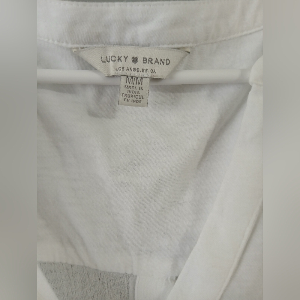 Lucky Brand White V-Neck‎ Women's Top - Picture 9 of 9